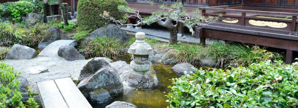 写真：日本庭園