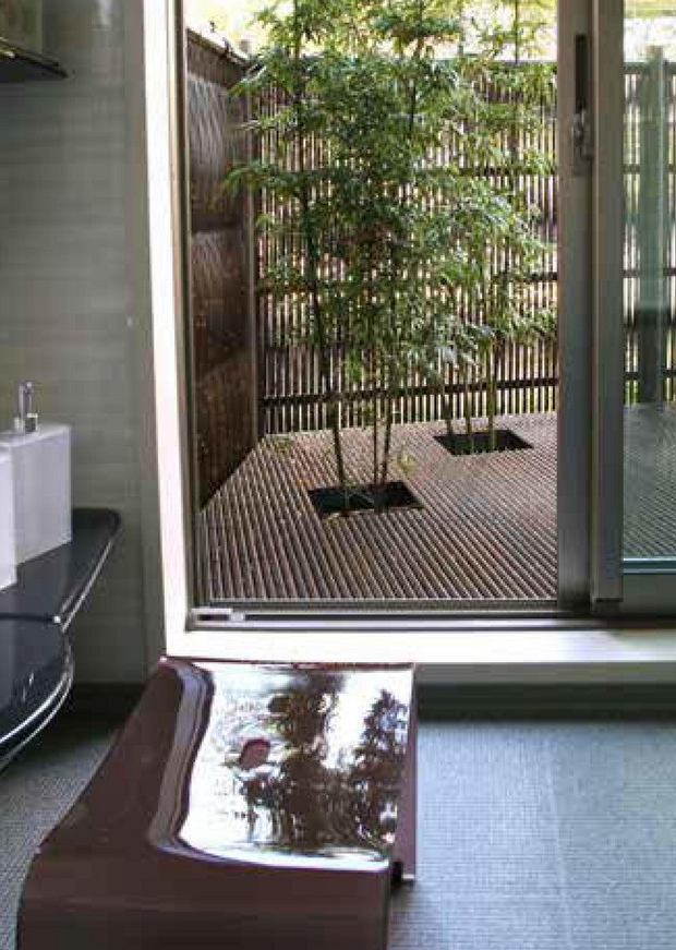 目隠しフェンスでお風呂場を隠す エクステリアブログ 神奈川県平塚市 木村植物園